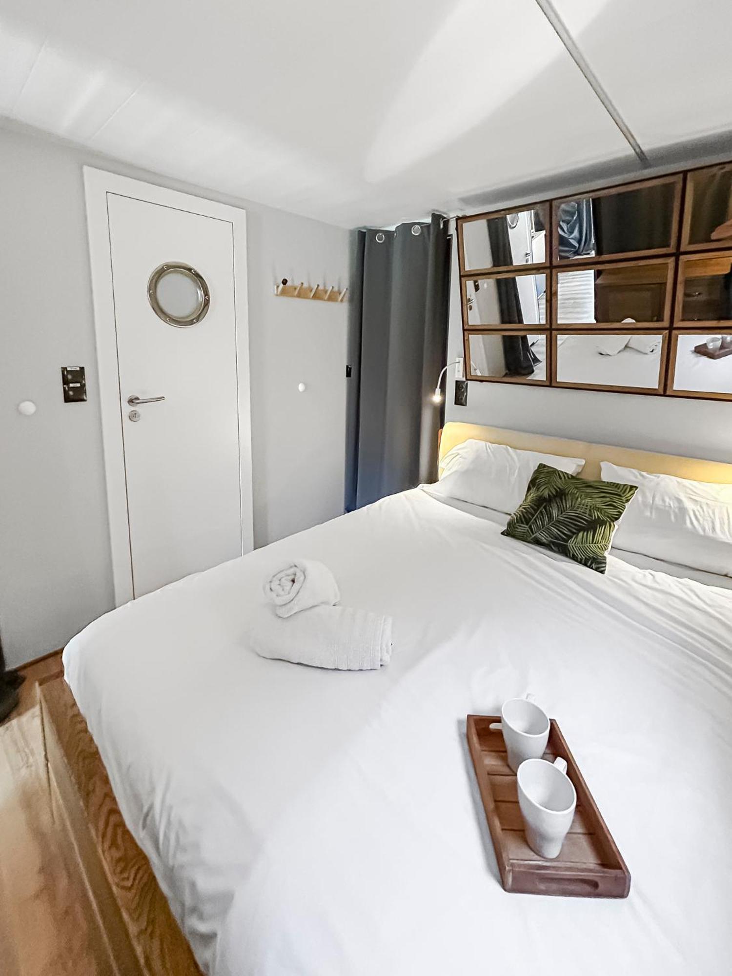 Hotel Sejour Unique Sur Un Bateau "Marius" Vauvert Exterior foto